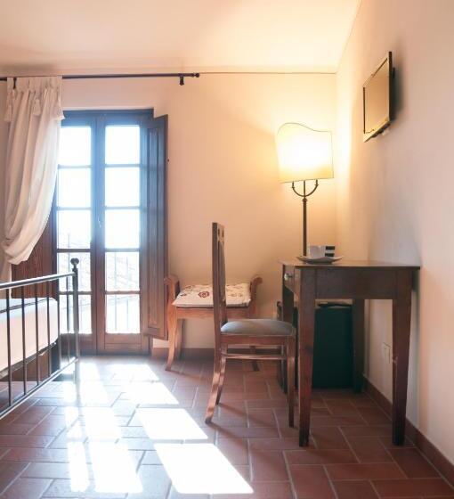 Номер Стандарт с Балконом, Agriturismo Borgo Tra Gli Olivi