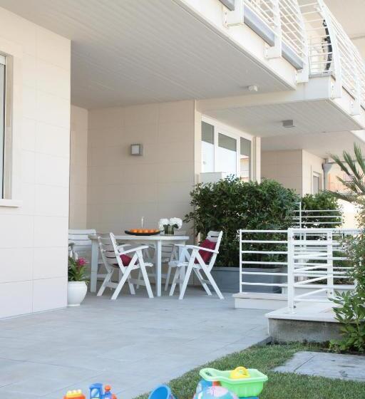 Апартаменты 2 Спальни с Садом, Residence San Paolo
