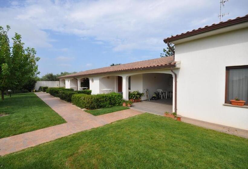 اتاق استاندارد چهار تخته, Agriturismo Mulinu Betzu