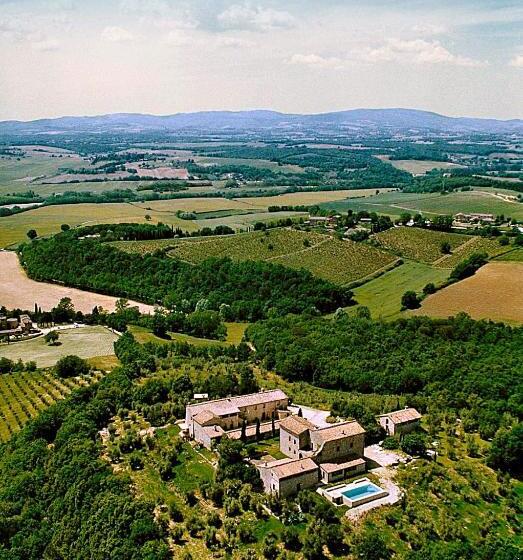 آپارتمان 1 خوابه همکف, Villa Montecastello