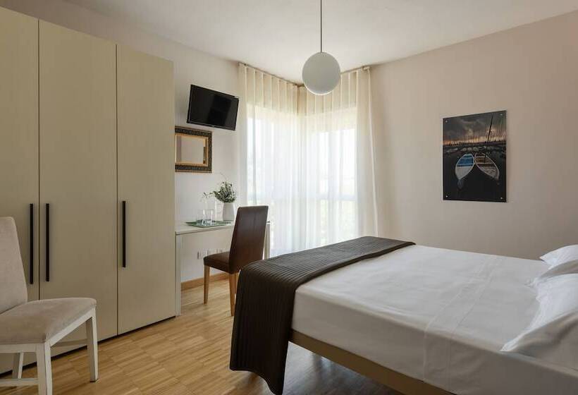 스탠다드 룸, Vialeromadodici Rooms & Apartments