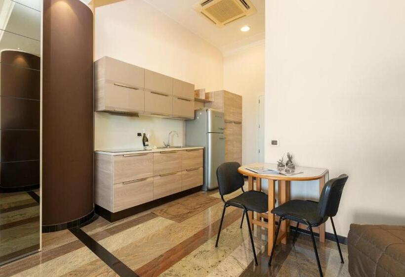 Люкс Вид на Сад, Residence Imperial