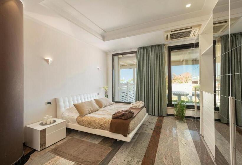 Люкс Вид на Сад, Residence Imperial