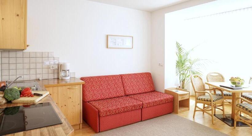 Апартаменты 1 Спальня с Балконом, Residence Walder