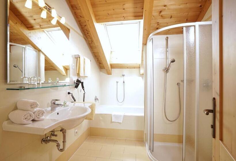 Апартаменты 2 Спальни с Балконом, Residence Walder