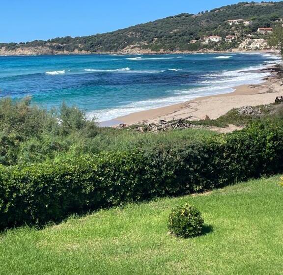 سوییت با چشم‌انداز دریا, Thalassa