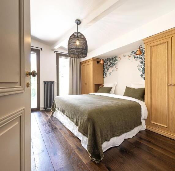 Номер Deluxe, Logis De La Cadène   Teritoria