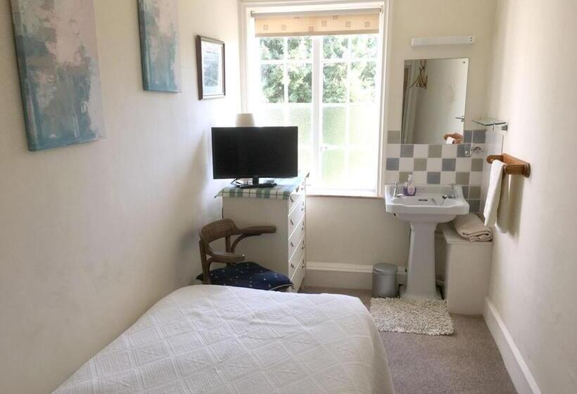 标准单人间, Haselor Farm B & B
