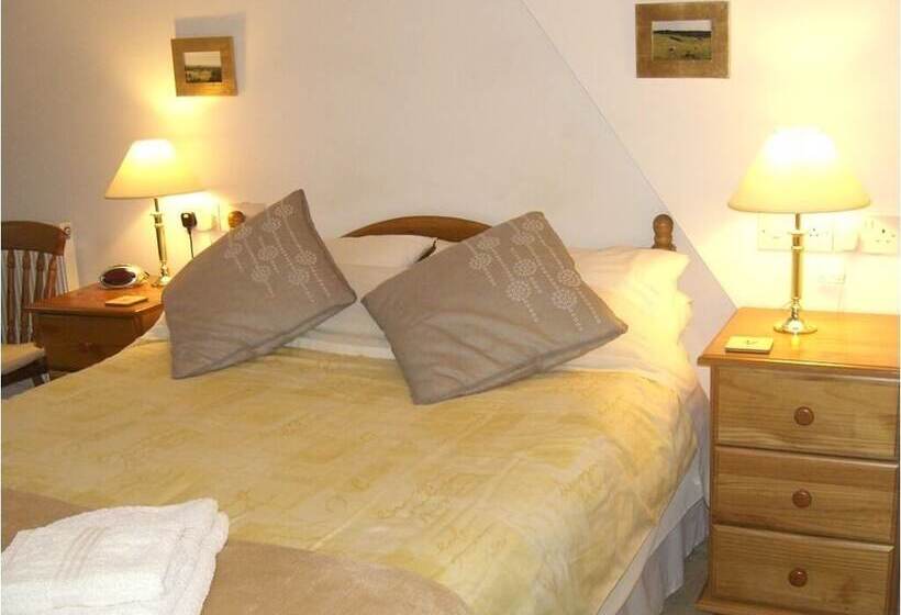 Номер Стандарт, Montacute Country Tearoooms B&b