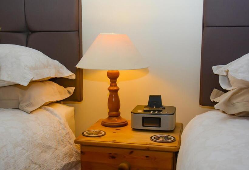 スタンダードルーム, Clarke Cottage Guest House