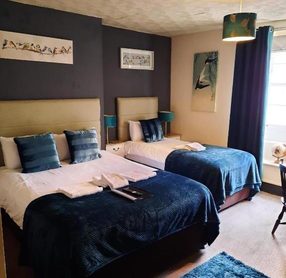 Семейный Номер, The Coach And Horses Inn