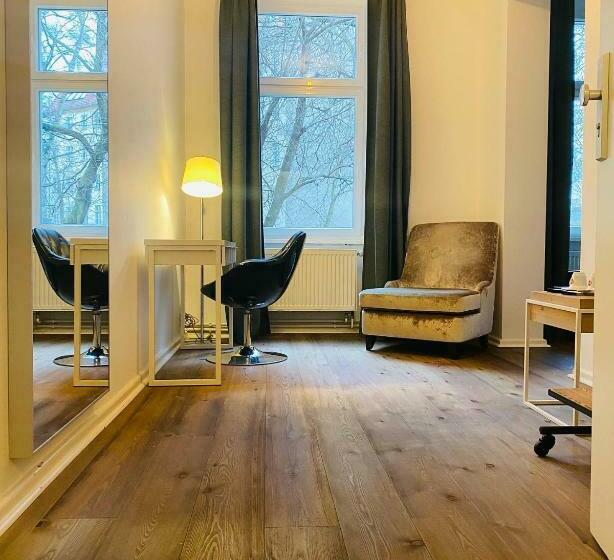 اتاق استاندارد, Jasper S Boutique