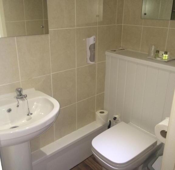 Семейный Номер, The Bayridge Guest House