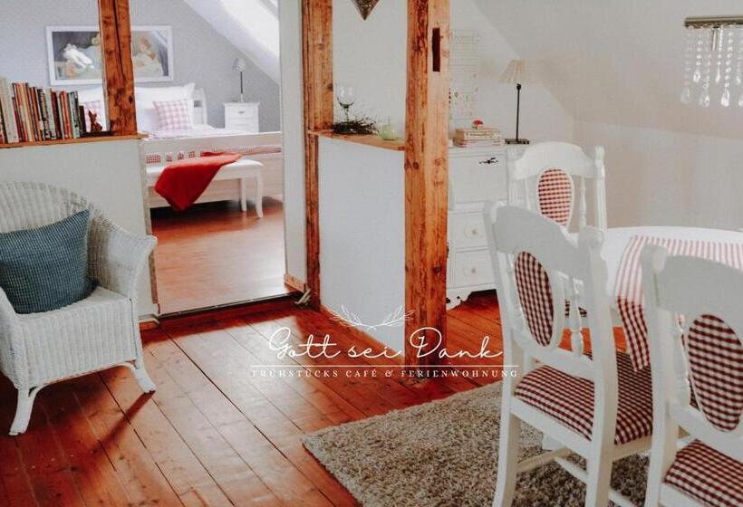 Апартаменты 2 Спальни, Ferienwohnung Gott Sei Dank