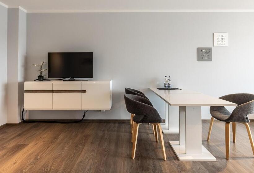 Студия Стандарт, Living Neuburg