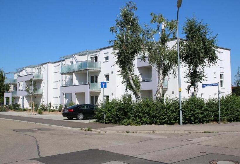 Апартаменты 2 Спальни, Living Neuburg