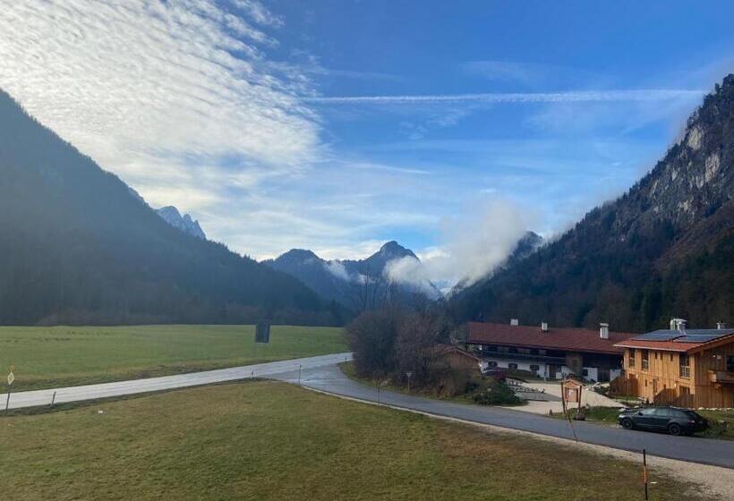 家庭套房, Wurznwirt