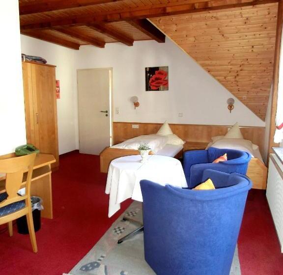 Quarto Clássico, Landgasthaus Zur Linde, Neusatz