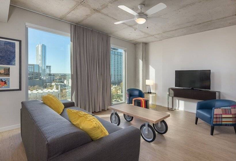 استودیوی استاندارد, Club Wyndham Austin