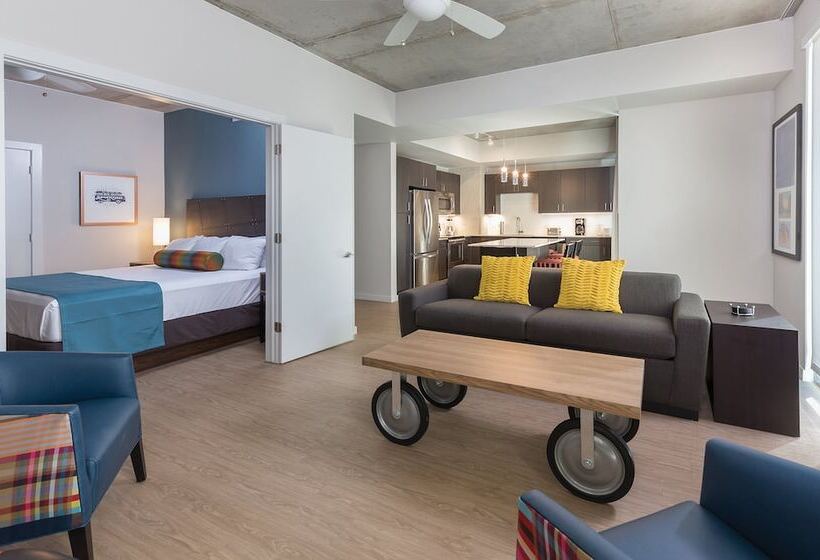 استودیوی استاندارد, Club Wyndham Austin