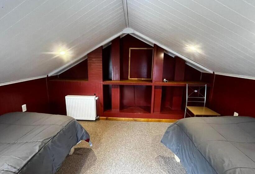 اتاق استاندارد با سرویس بهداشتی مشترک, Corner Hostel Puerto Natales