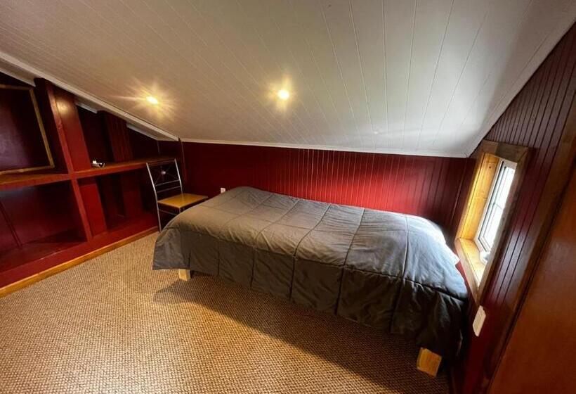 اتاق استاندارد با سرویس بهداشتی مشترک, Corner Hostel Puerto Natales