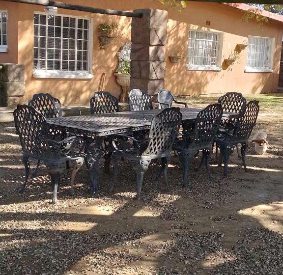 اتاق اکونومی, Anna Boeremeisie Guesthouse
