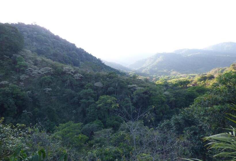 스탠다드 트리플 룸, Hostal Alto De La Montaña