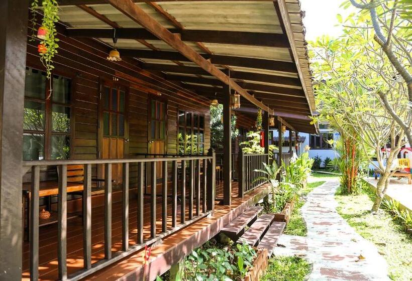 خانه 2 خوابه, Home At Chan Resort