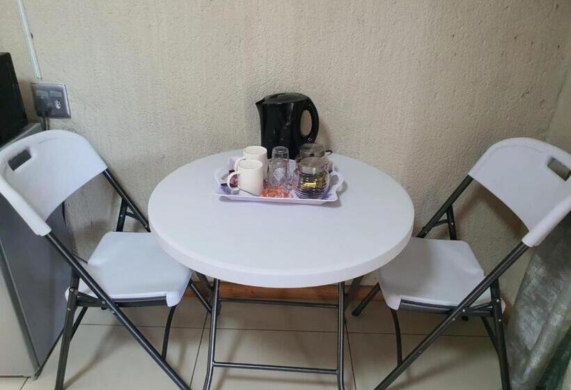 سوییت خانوادگی, @ The Village Lodge
