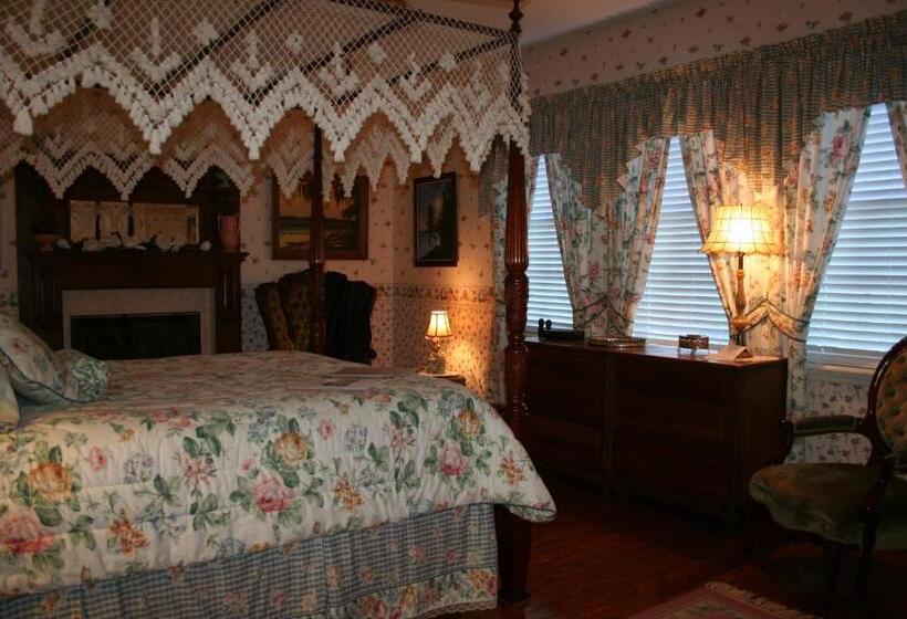 스탠다드 룸 킹사이즈 침대, Heron Cay Lakeview Bed & Breakfast