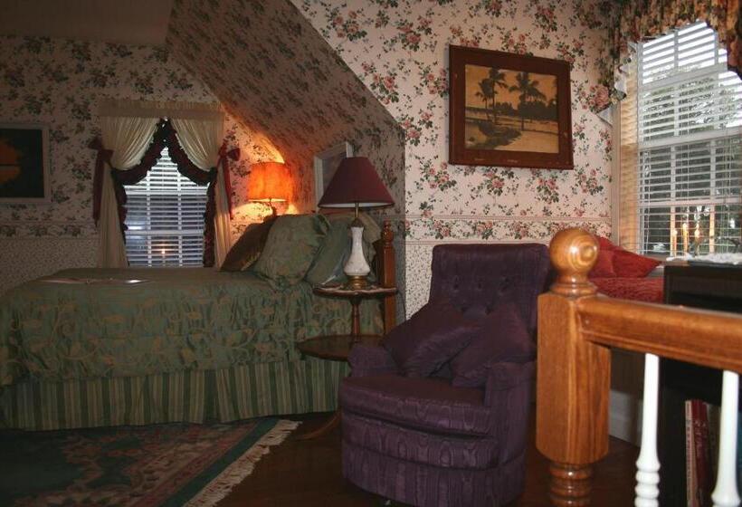 디럭스 스위트 킹 침대, Heron Cay Lakeview Bed & Breakfast