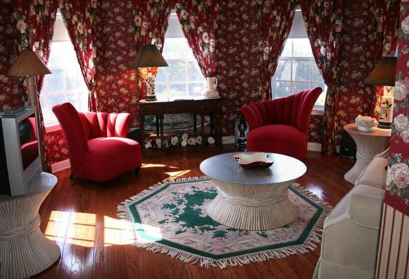 수피리어 스위트, Heron Cay Lakeview Bed & Breakfast