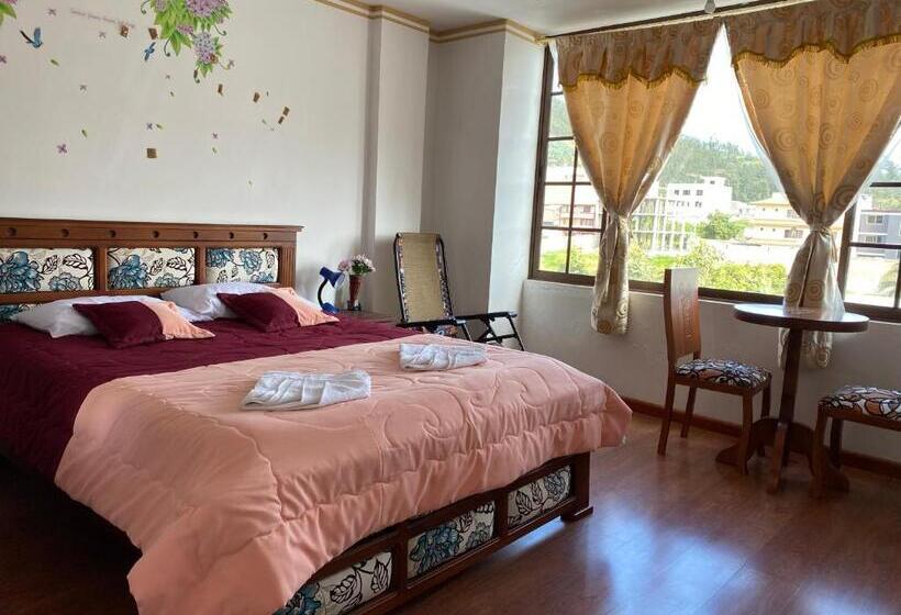 스탠다드 스튜디오, Hostal Arauco
