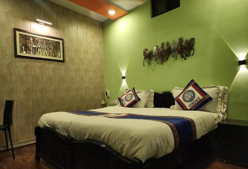 Номер Стандарт с Террасой, Shaleen Elegance Homestay Nakki Lake 400 Meters