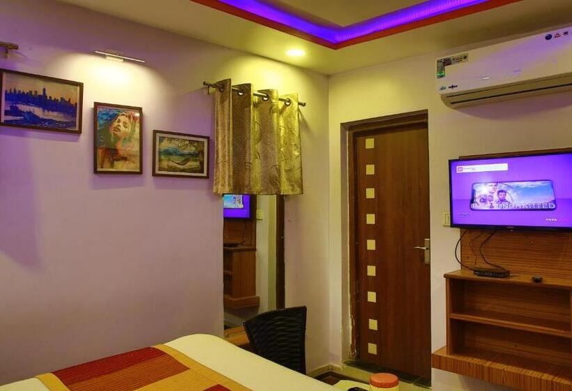 Номер Deluxe, Shaleen Elegance Homestay Nakki Lake 400 Meters