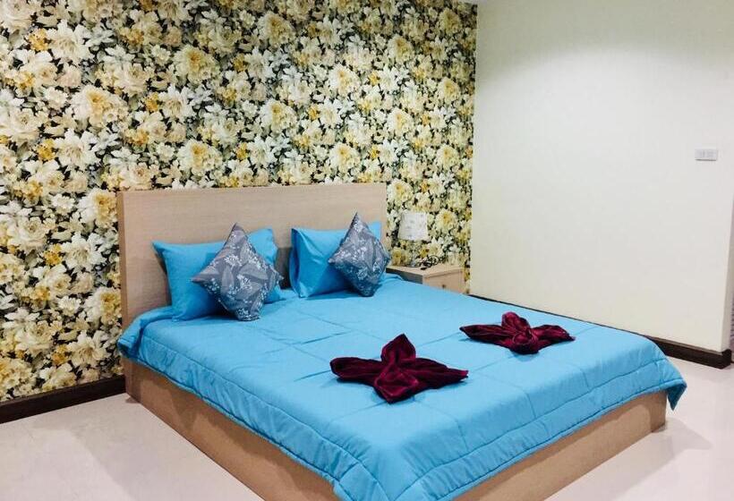 اتاق لوکس با تخت بزرگ, Thani Residence