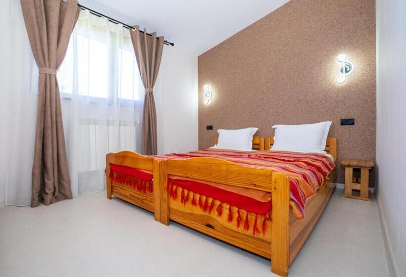 اتاق راحتی سه تخته, Casa Nikita