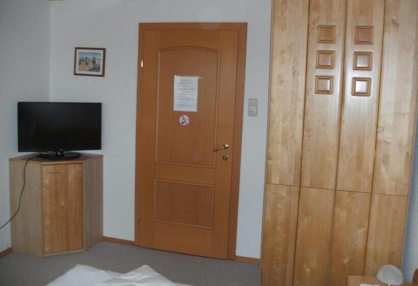 Номер Стандарт, Pension Waldhof