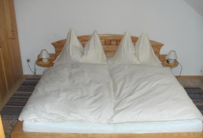 Номер Стандарт, Pension Waldhof