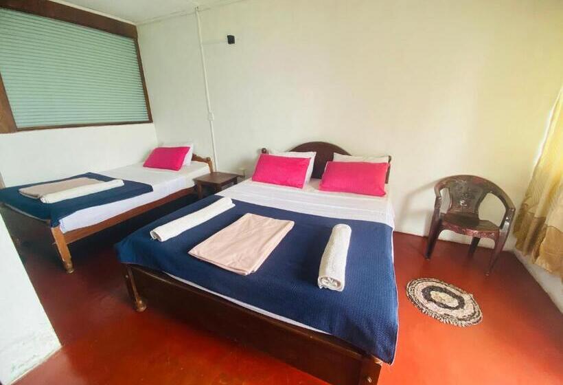 Quarto Triplo Deluxe, Rosenka Haputhale