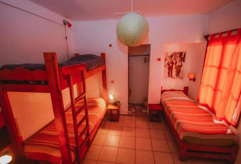 Ortak Banyolu Standart Dört Kişilik Oda, Hostal El Punto