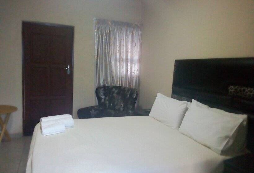 스탠다드 룸, Makhadzi S Cloud Lodge