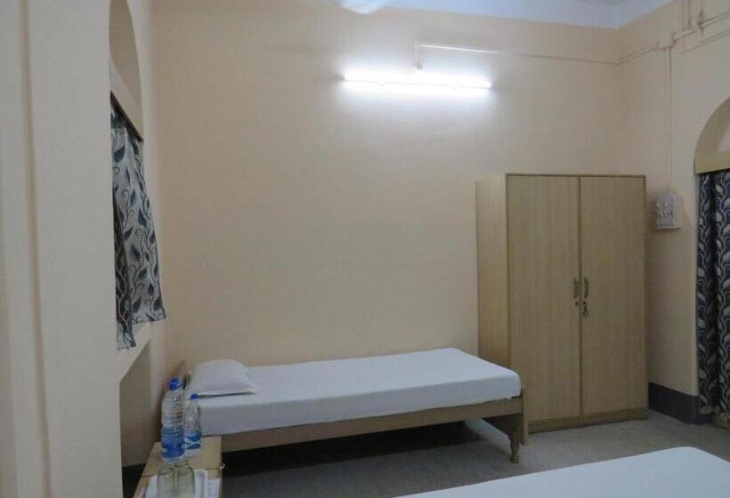 Семейный Номер, Shaw Guest House