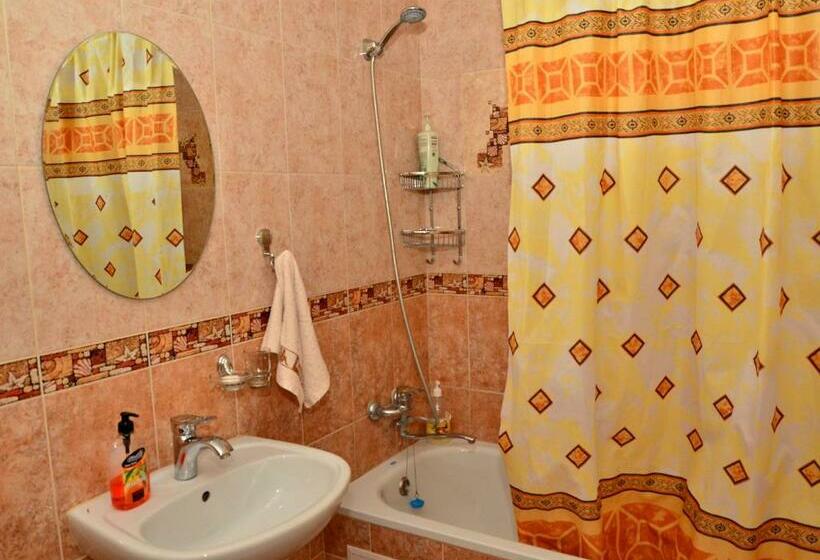 سوییت, Guest House Domashniy Uyut