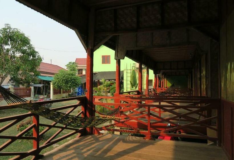 اتاق استاندارد با تراس, Ning Ning Bungalow