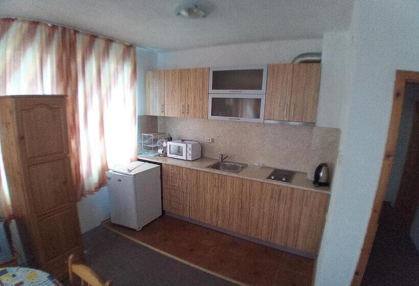豪华家庭房间, Zlatevi Guest House