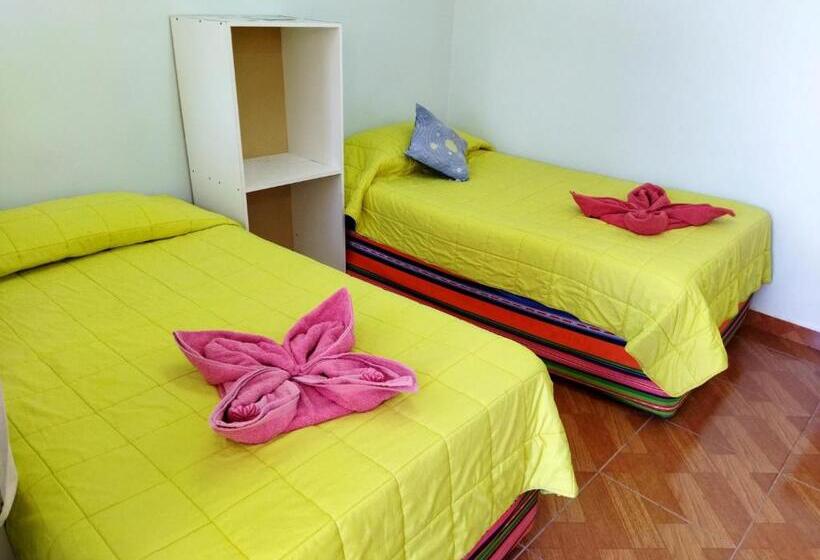 스탠다드 트리플 룸, Hostal El Amigo Lucho