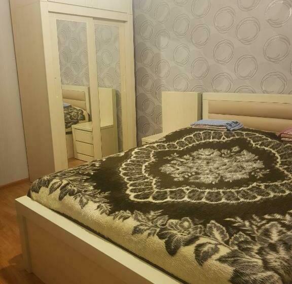 اتاق خانوادگی با چشم‌انداز کوه, Zeiko S Guesthouse