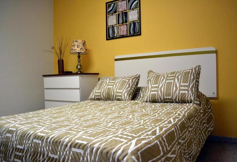 اتاق استاندارد برای معلولان, Hostal Universitario